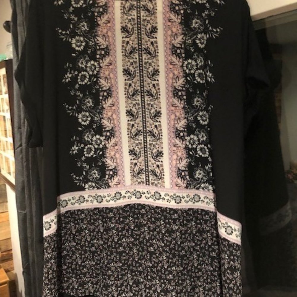 Black flowered front short sleeve shirt